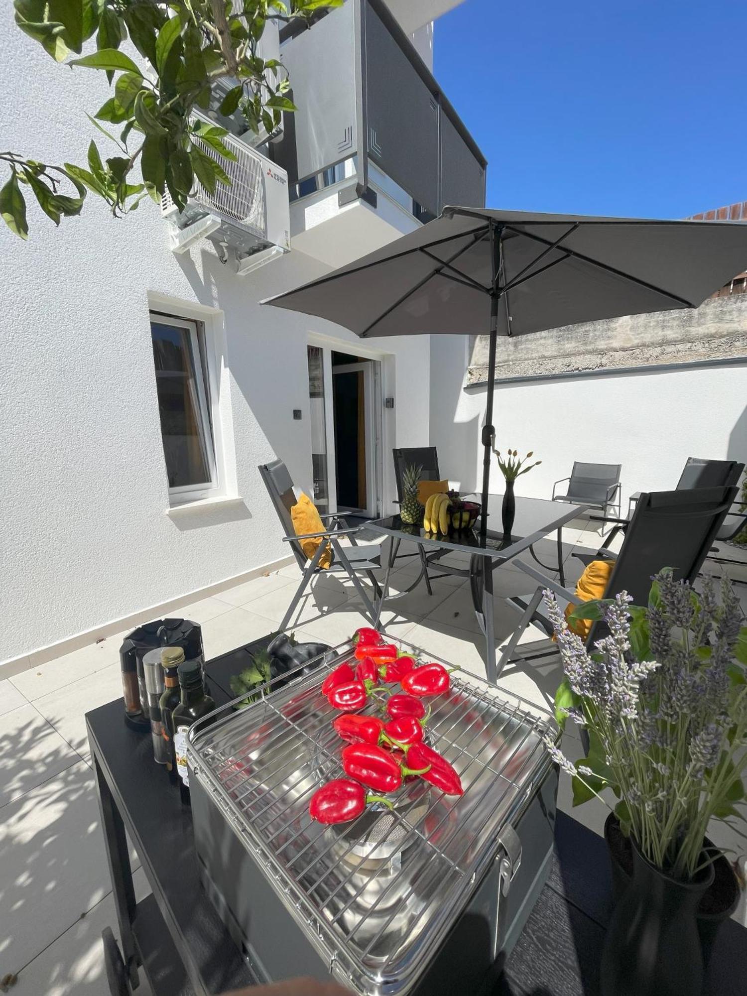 Valkane Beach Apartments Pula Buitenkant foto